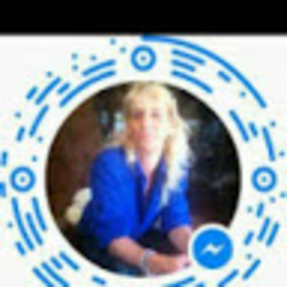 Meet your Posher, Chris - Picture 1 of 1